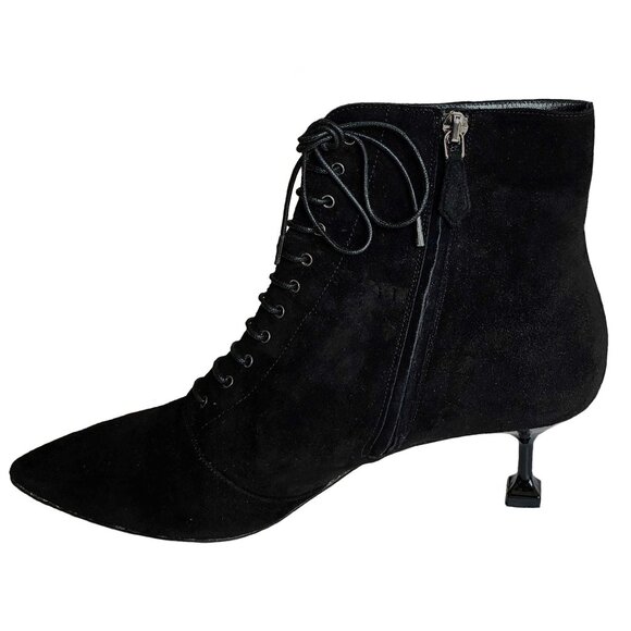 MIU MIU BLACK SUEDE LACEUP ANKLE BOOTS (39) - Picture 7 of 12